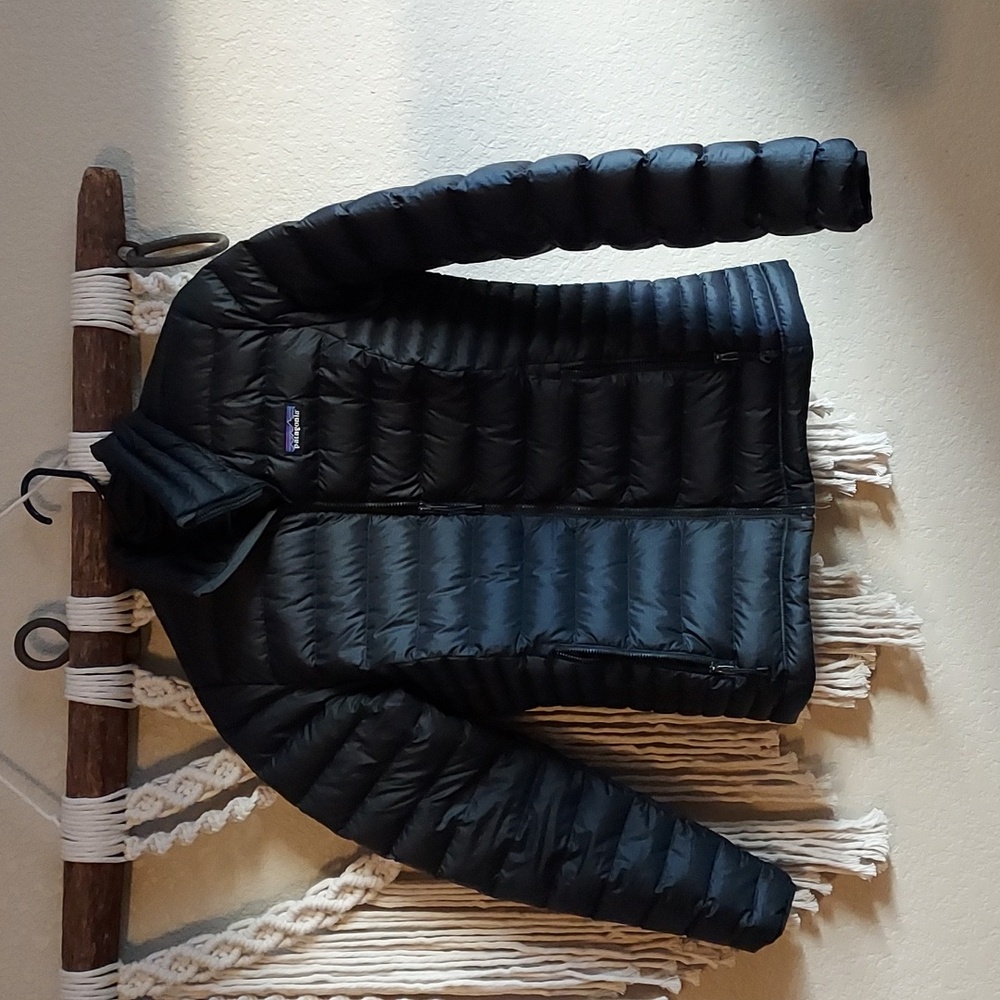 Patagonia Women's Black Down Jacket Small.